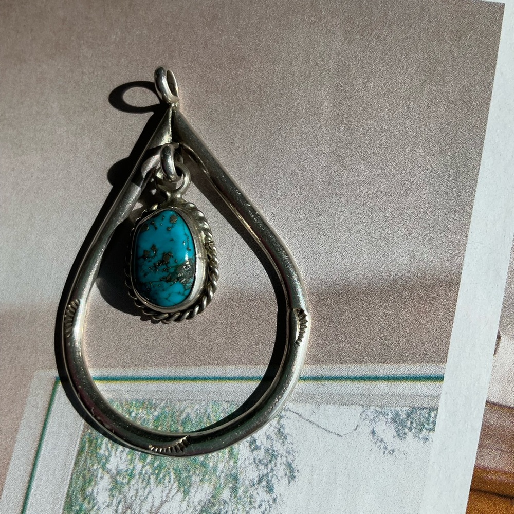 Native STERLING SILVER PENDANT - Picture 3 of 10
